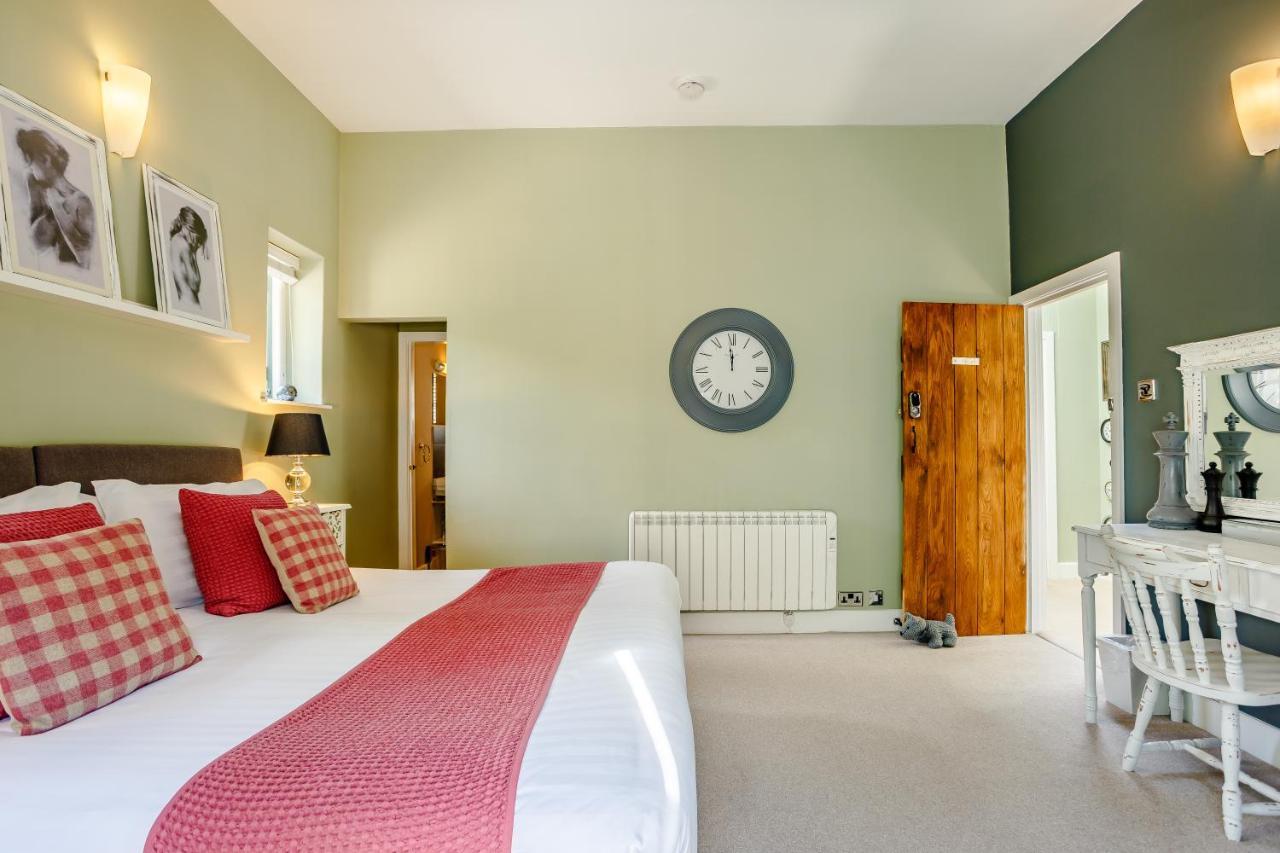 Broadrock Accommodation - Clock Cottage Chepstow Exterior foto