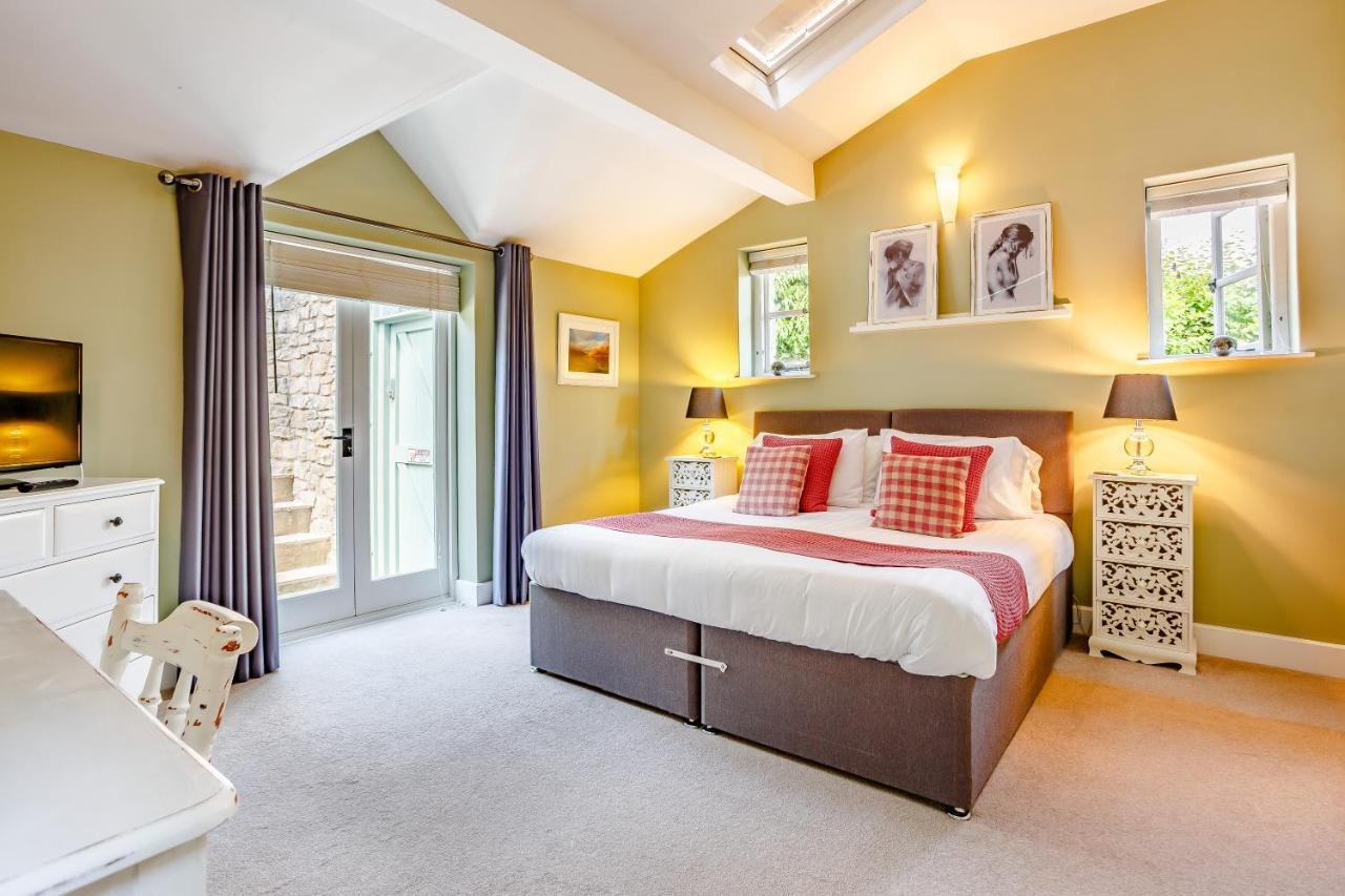 Broadrock Accommodation - Clock Cottage Chepstow Exterior foto